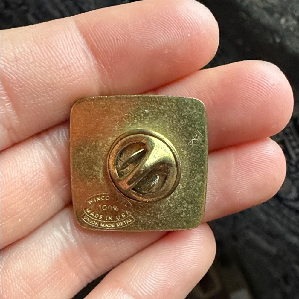 Vintage '95 USPS Union Made Enamel Pin - Picture 2 of 4